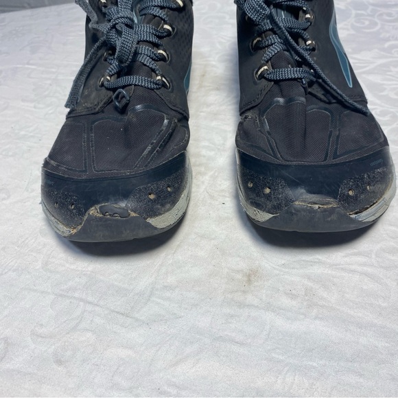 Altra Women’s Superior 4.5 Size 8 Black and Blue Pre Owned See Photos Shoes - Picture 9 of 16